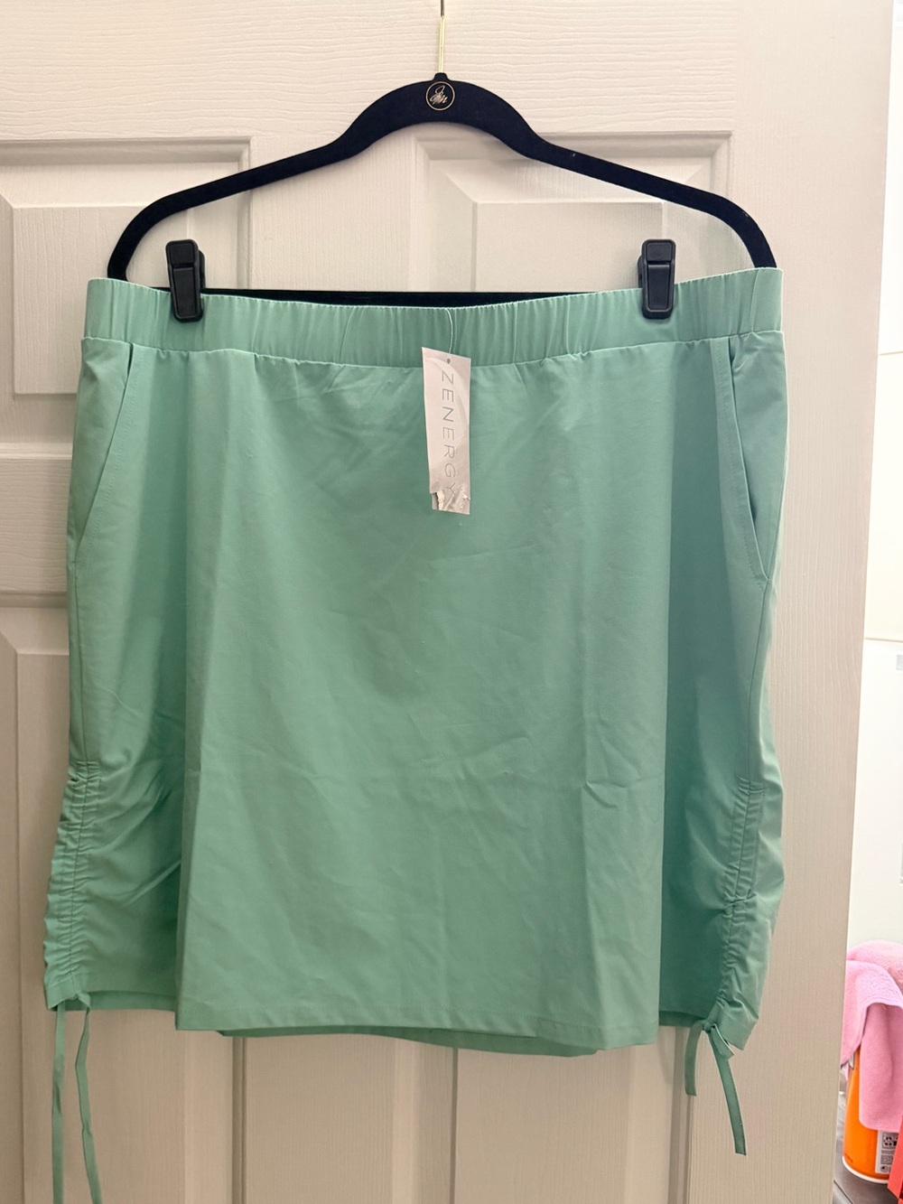 NWT Chico's Sz3 Mint Green Pull-On Skirt with Side Ruching